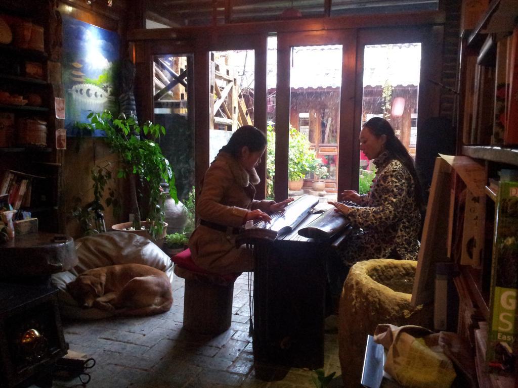 Lazy Tiger Inn ลี่เจียง ภายนอก รูปภาพ